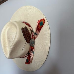 Charlie 1 horse hat.